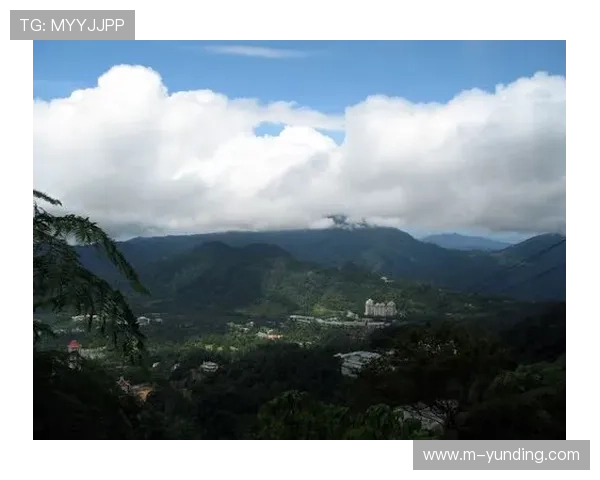 马来云顶天气预报：掌握云顶高原未来一周的天气变化与出行建议